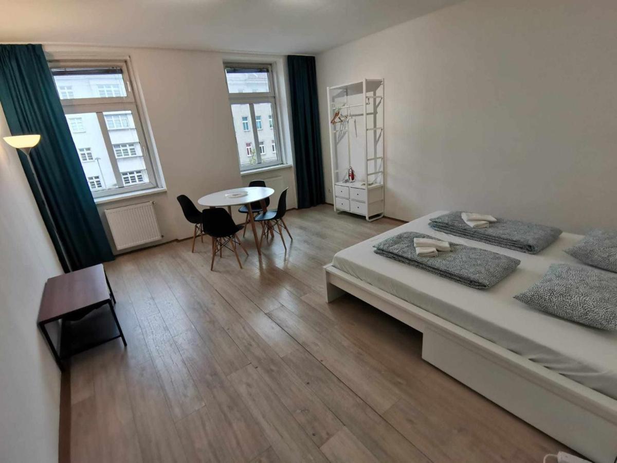 Central Apartment Metro 1 Min. Wien Eksteriør bilde