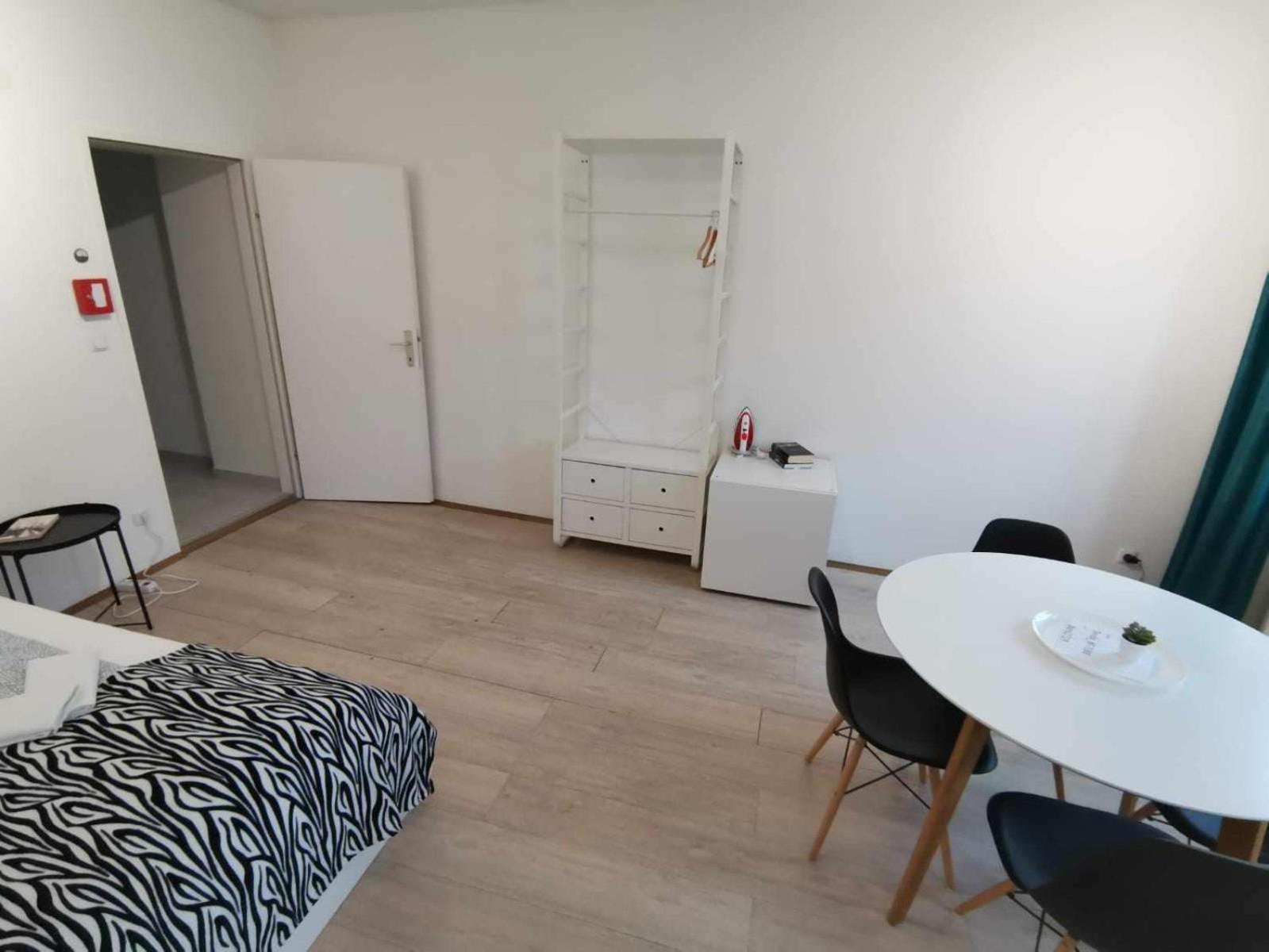 Central Apartment Metro 1 Min. Wien Eksteriør bilde